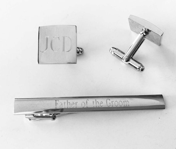 Mariage - Set of 4 Groomsmen Gifts- Personalized Custom Engraved Cufflinks Tie clip Set Custom Engraved Tie Clip Cufflink Groomsman Gift -TC100