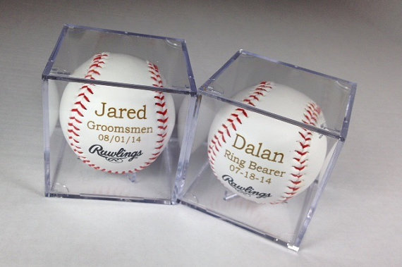 Hochzeit - Groomsmen Gift -2 Rawlings Baseballs In Acrylic Cases - Laser Engraved - Personalized - Jr. Groomsmen Gift - Ring Bearer Gift - MLB Baseball