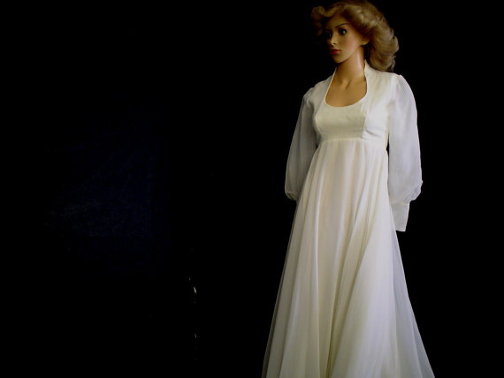 Hochzeit - 70s XS Empire Waist Organza Chiffon Bridal Wedding Gown Dress Candleight White