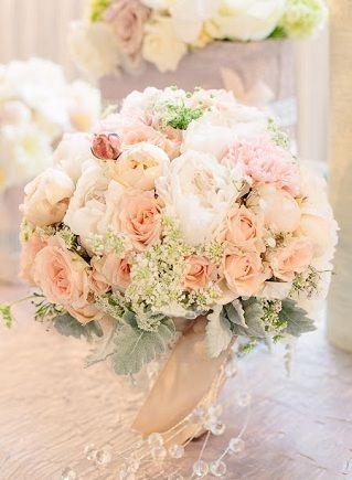 زفاف - A Bride's Wedding Bouquet And A      Groom's Boutonnieres❤️