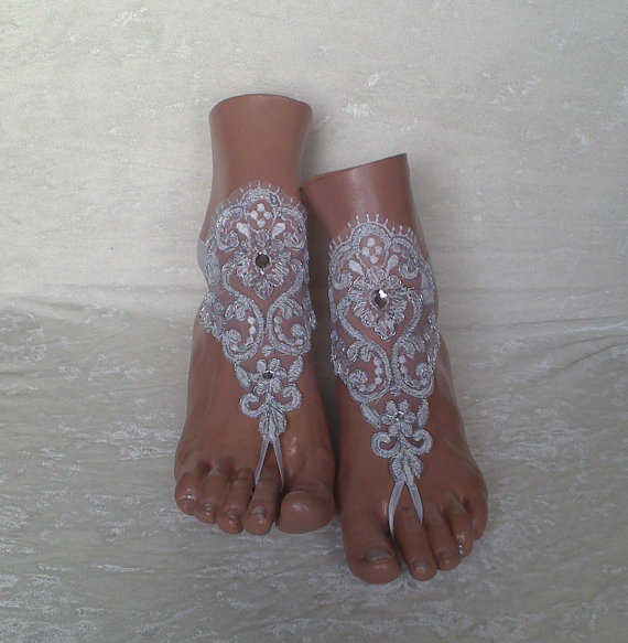 Mariage - Free ship white silver wedding barefoot sandals wedding shoe prom party steampunk bangle beach anklets bangles bridal bride