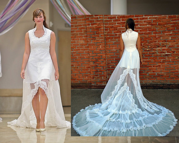 Свадьба - Vintage Lace Wedding Dress - Upcycled Wedding Dress - Size 6/8