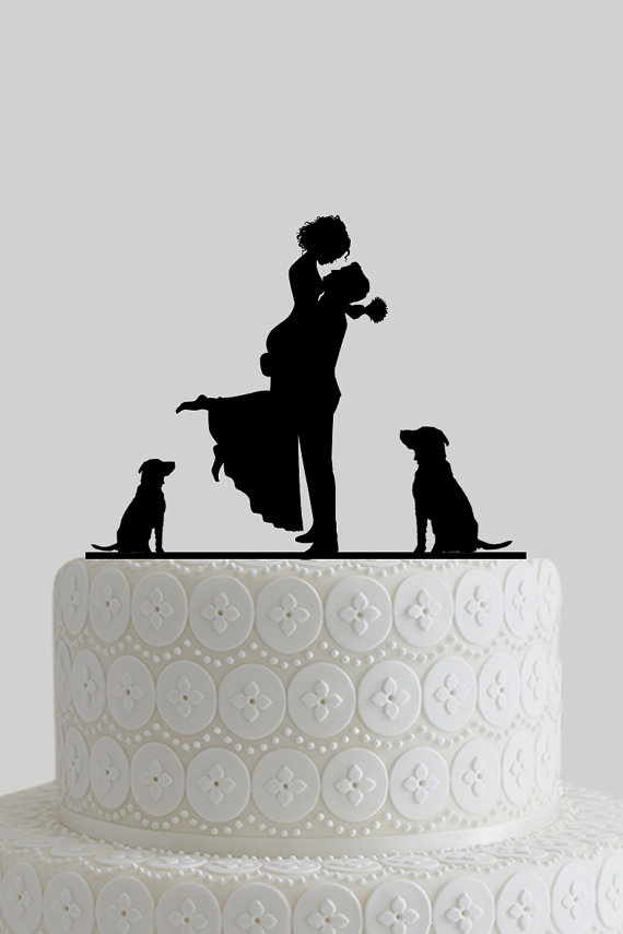 Mariage - Custom Wedding Cake Toppers, Mr and Mrs Cake Topper, Bride and Groom Silhouette with Dogs, Personalize Last Name, Acrylic Cake Topper A619