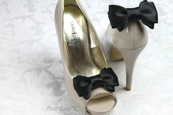 Mariage - Halloween Black Shoe Clip, Black Satin Bow Shoe Clips, Black Wedding Accessories Shoes Clip; For Halloween Shoes