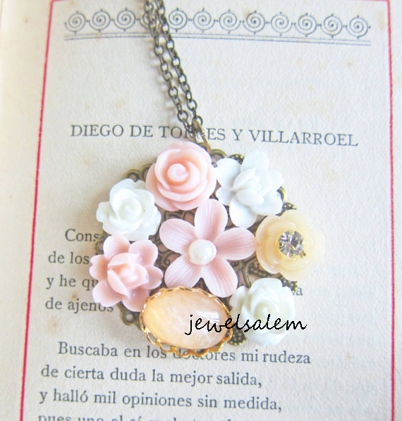 Mariage - Peach Wedding Bridesmaid Necklace Blush Bridal Jewelry Customized Personalized Shabby Chic Flower Soft Pink Floral Necklace Sister Mom SB