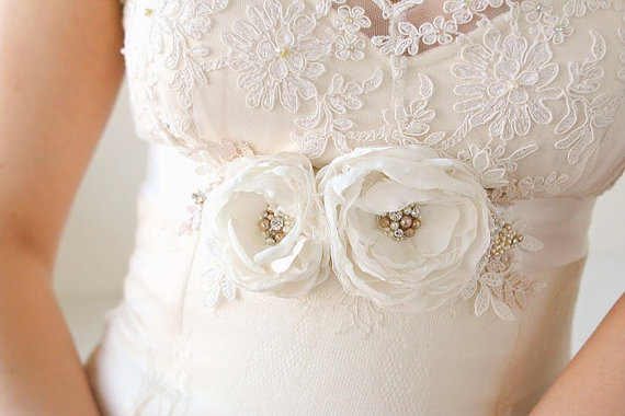 زفاف - Bridal Flower Sash Wedding Flower Belt Narrow Ribbon Dress Sash Vintage Dress Sash Diamond White Tan Champagne Lace Pearls Rhinestones