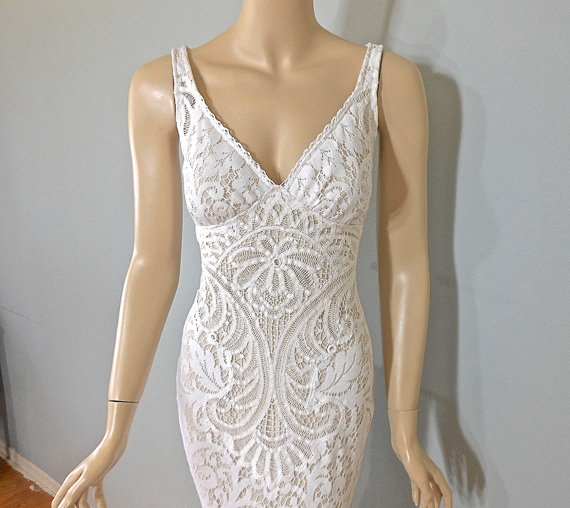 Wedding - Bohemian Wedding Dress MERMAID wedding dress VINTAGE White Lace Wedding Dress Sz Medium