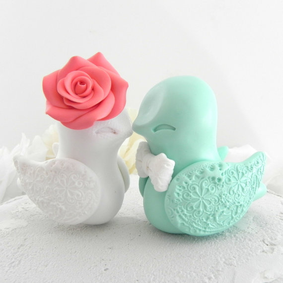 Mariage - Love Bird Wedding Cake Topper, Coral, White and Mint Green, Bride and Groom Keepsake, Fully Custom