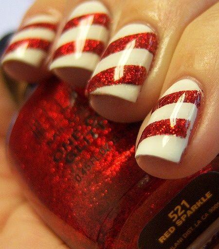 Hochzeit - 10 Christmas Nail Art Ideas To Jazz Up Your Holiday