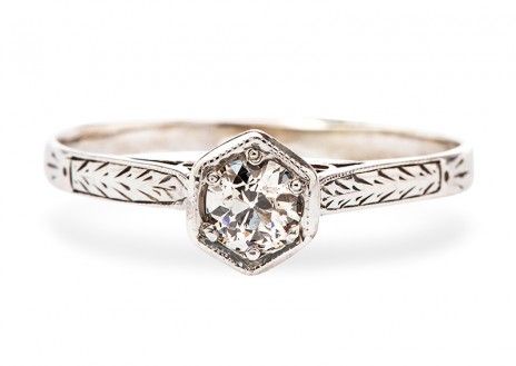Mariage - Chic Vintage Engagement Rings