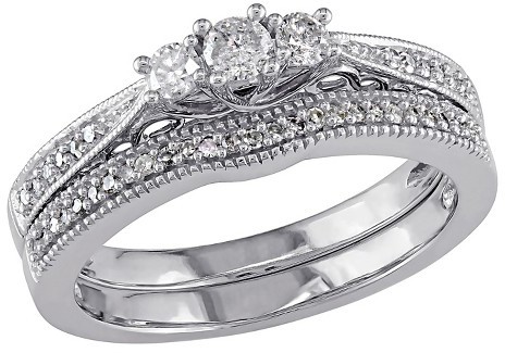 Hochzeit - Allura 1/3 CT. T.W. Diamond Bridal Set in 10K White Gold (GH) (I2-I3)