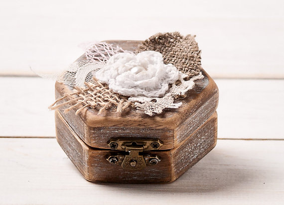 Mariage - Engagement Ring Box Small Ring Holder Personalized Ring Bearer Wooden Wedding Box Ring Pillow Shabby Chic Rose Rustic Barn Burlap Lace