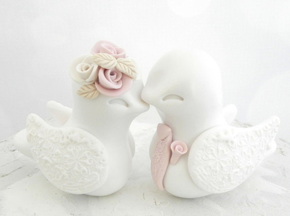 Свадьба - Love Birds Wedding Cake Topper,White, Dusty Pink and Beige - Bride and Groom Keepsake, Fully Custom