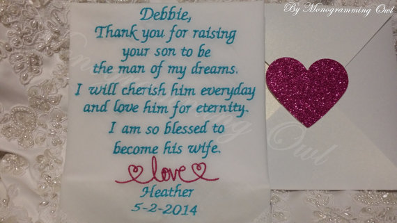 زفاف - LACY Mother of the Groom Personalized Embroidered Wedding Handkerchief with FREE Sparkling Gift Envelope.