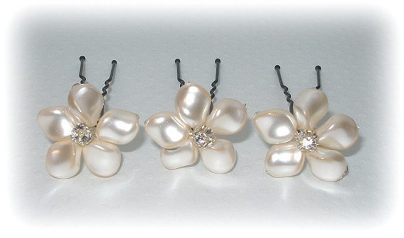 Hochzeit - Pearl Flower Hair Pins Hairpins Bridal Accessories Sticks Swarovski Pearls Rhinestone Crystals Silver