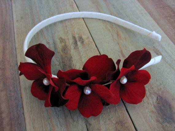 زفاف - Flower Headband Burgundy Red Hydrangea Flowers on a Ivory Satin Ribbon Wrapped Headband Wedding Accessories Bridesmaid Flower girl