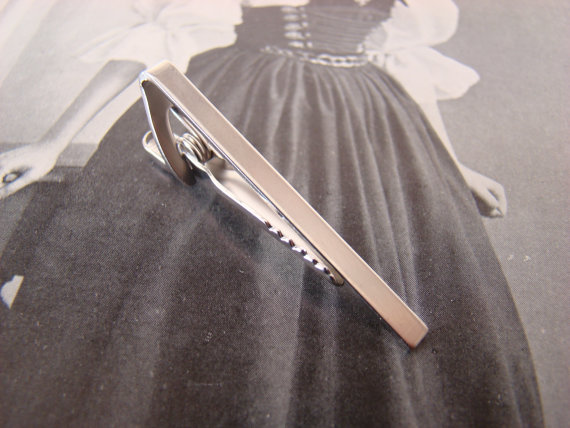Hochzeit - Skinny Tie Clip - Matte Silver, Great for Groomsmen's Gifts, No. TC999S