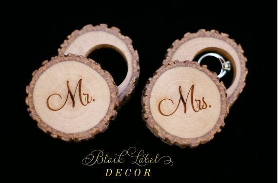 Hochzeit - Rustic Hickory Wood Ring Box, Alternative Tree Stump Ring Bearer Box - Custom Personalized - Cute Wedding, Anniversary, or Engagement gift!