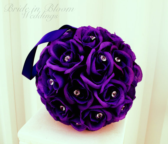 Свадьба - Wedding flower balls flower girl pomander purple bouquet kissing ball wedding decoration