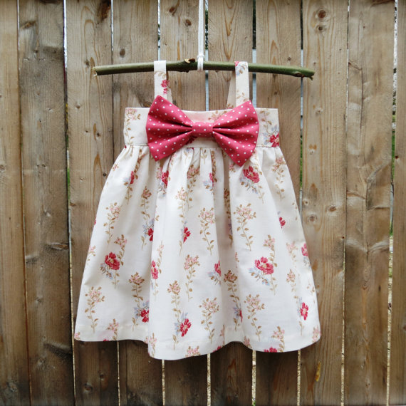 Mariage - Big bow floral girls dress,flower girls dresses,weddings,summer vacation,pink floral baby sundress,big bow dress,cream floral pink dress