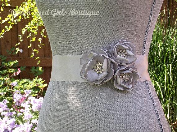 Wedding - Silver Bridal Sash, Grey Wedding Sash, Silver Wedding Belt - Silver Satin and Organza Flowers