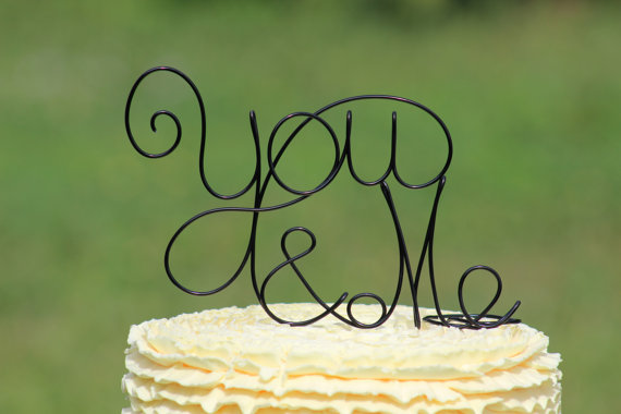 Hochzeit - Black You and Me Wire wedding Cake Toppers - Decoration - Beach wedding - Bridal Shower - Bride and Groom - Rustic Country Chic Wedding