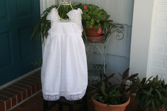 زفاف - Lace Trimed Flower Girl Dress    One of a kind    Bodice 24 1/2  length 25 1/2