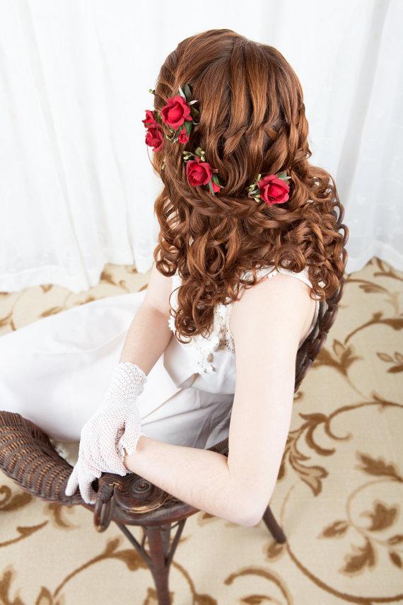 Свадьба - red rose hair pins, rose hair clip, flower bobby pins -LOVE NOTES- red hair accessories, flower girl, bridal hair accessories, bridesmaid
