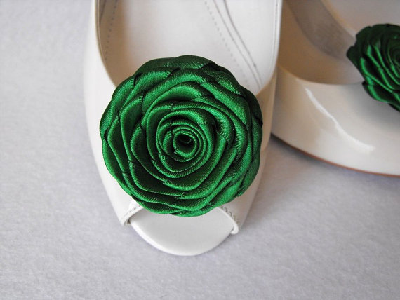 Mariage - Handmade rose shoe clips in emerald green