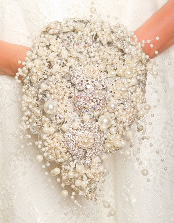 Wedding - Teardrop Shower Brooch Bouquet