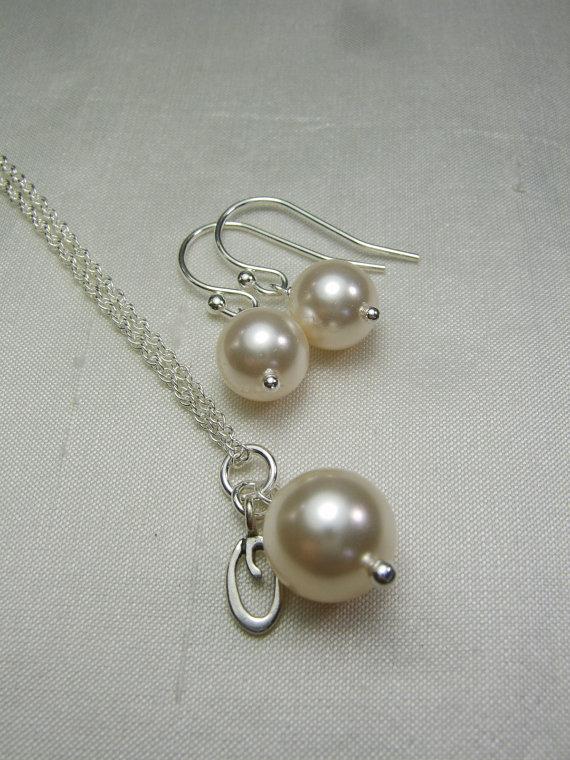 Hochzeit - Bridesmaid Jewelry Pearl Bridesmaid Necklace Earrings Pearl Bridal Jewelry Set - Blush Bridal Party Jewelry Gift
