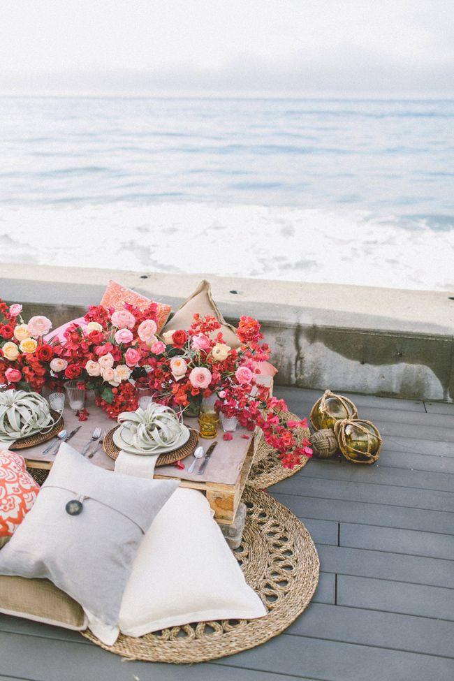 Свадьба - Bright Magenta Beach Wedding Inspiration