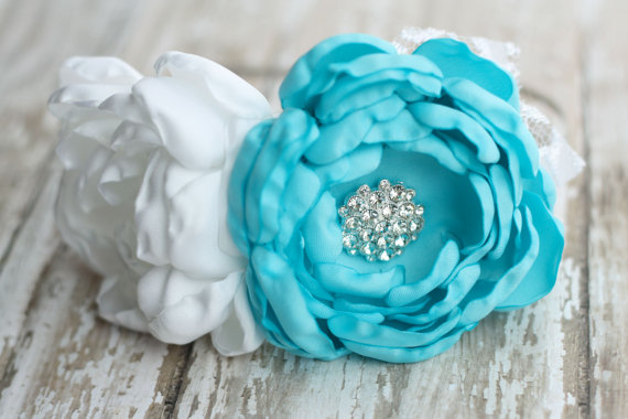 Hochzeit - Aqua and White Flowergirl Headband - Aqua  Headband - White Headband - Bridesmaid Headband - Mint Flowergirl - Mint Wedding