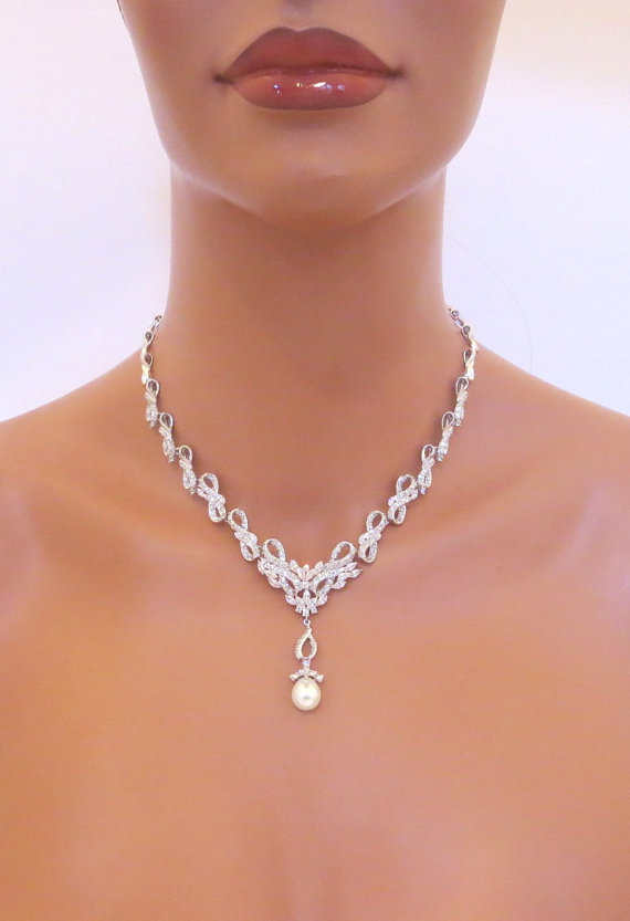 Hochzeit - Wedding Jewelry SET, Bridal necklace and earrings, Wedding necklace, Crystal Pearl necklace, Pearl earrings, Crystal necklace and earrings