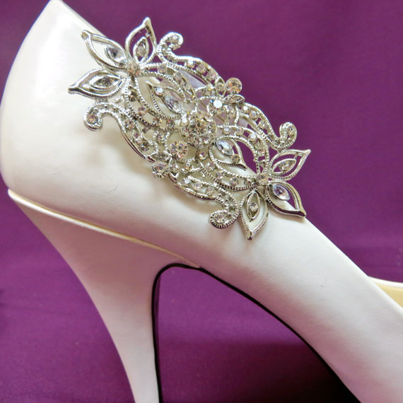 Hochzeit - Bridal Shoe Clips, Crystal Shoe Clips, Wedding Shoe Clips, Bridal Wedding Shoes, Rhinestone Shoe Clips