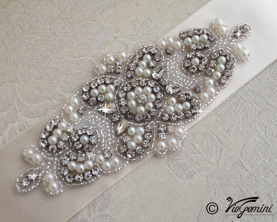Wedding - Bridal sash, rhinestones and pearl sash, wedding sash, jeweled sash belt