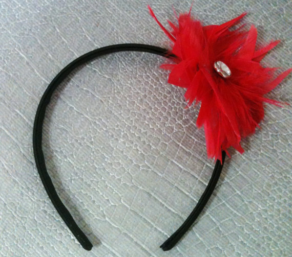 Свадьба - CUSTOM COLORS Feather Flower Headband - Hair Piece Feathers & Crystal Wedding Flowergirl Bride Bridal Girl Hair Piece Fascinator Red Black