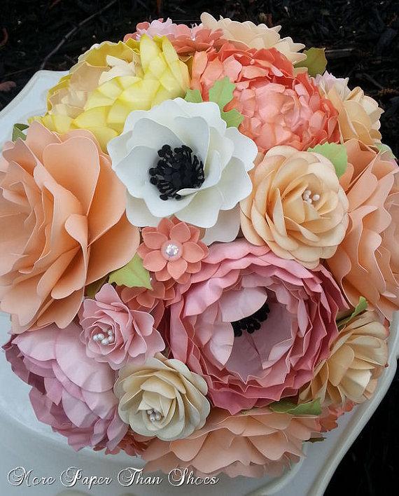 Mariage - Paper Bouquet - Paper Flower Bouquet - Wedding Bouquet - Shades of Peach and Pink - Custom Made - Any Color