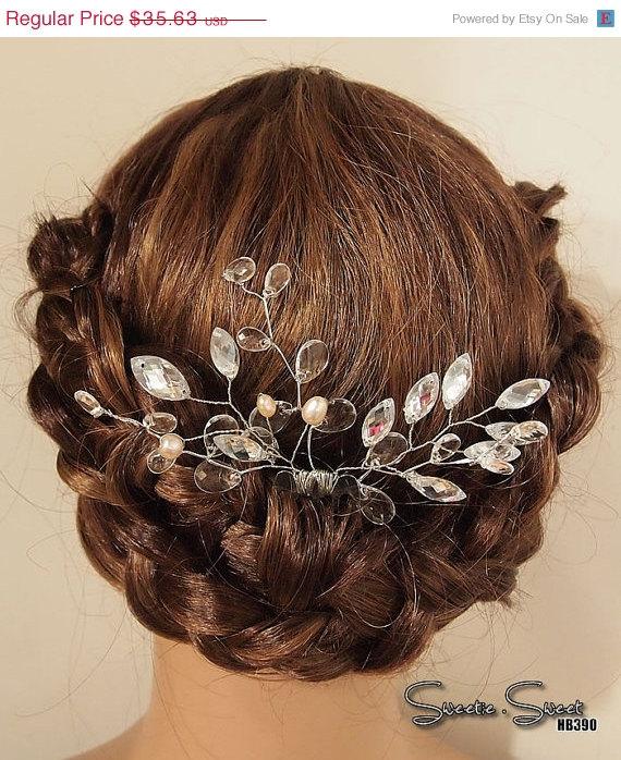 Hochzeit - 40% SALE Bridal Rhinestone Hair Comb, Bridal Comb, Crytal Hair Comb, Wedding Accessories, Bidal Headpiece, Wedding hair Comb, Gatsby