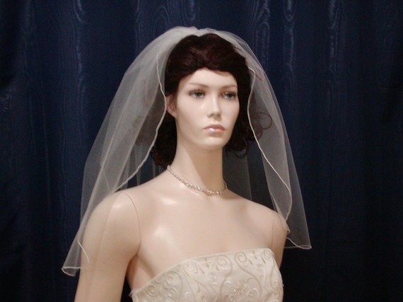 Wedding - 1 Tier Shoulder  Flyaway Wedding Bridal Veil White  22 inches in length with a Pencil Edge