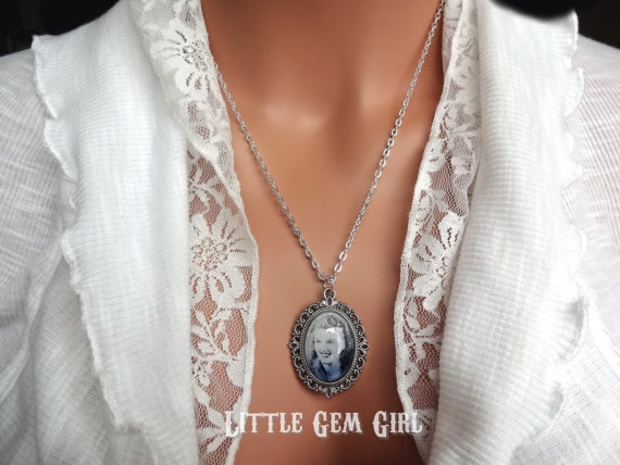 Hochzeit - Custom Photo Necklace - Personalized Photo Jewelry - Picture Charm Necklace - Glass Pendant Silver Victorian Photo Charm - In Memory Charm