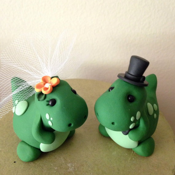 Hochzeit - Dinosaur Wedding Cake Topper Handmade