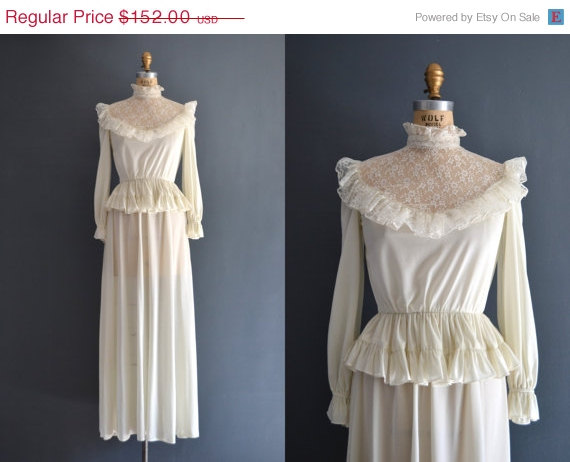 Mariage - SALE - 20% OFF 70s wedding dress / 1970s wedding dress / Dodie