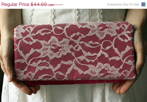 زفاف - 10% off Sale The LENA CLUTCH - Azalea Pink Wedding Clutch with Ivory Lace - Bridesmaid Clutch Purse - Bridesmaid Gift Idea