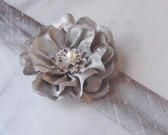 زفاف - Pewter Gray Silk Sash, Grey Bridal Sash, Silver Wedding Belt, Steel Grey Flower Sash with Crystals and Pearl - ANDORIA