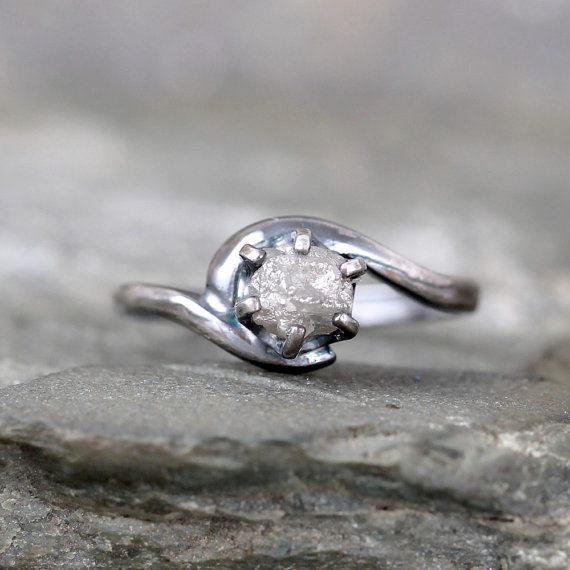 زفاف - Raw Diamond Ring - Uncut Rough Diamond Gemstone - Diamond Engagement Rings - Conflict Free - Raw Gemstone - April Birthstone - Promise Ring