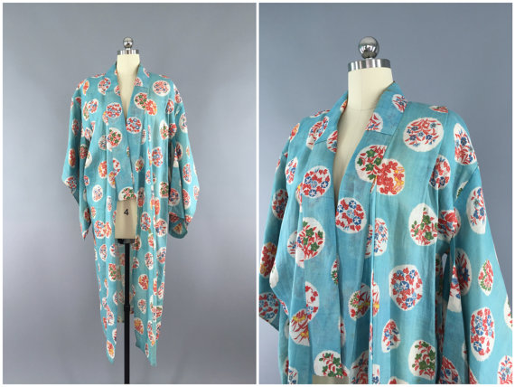 Hochzeit - Vintage Kimono / Cotton Kimono Robe / Dressing Gown / Long Robe / Wedding Lingerie / Downton Abbey / Art Deco Kimono / Blue Floral Print