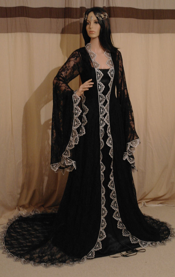 Hochzeit - Renaissance medieval victorian fantasy vintage handfasting wedding dress custom made