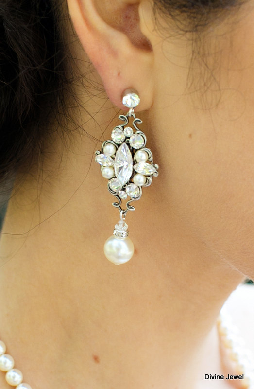 Hochzeit - Pearl Earrings,Bridal Earrings, Ivory or White Pearls,Pearl Rhinestone Earrings,Bridal Pearl Earrings,Bridal Rhinestone Earrings,Pearl, GABY