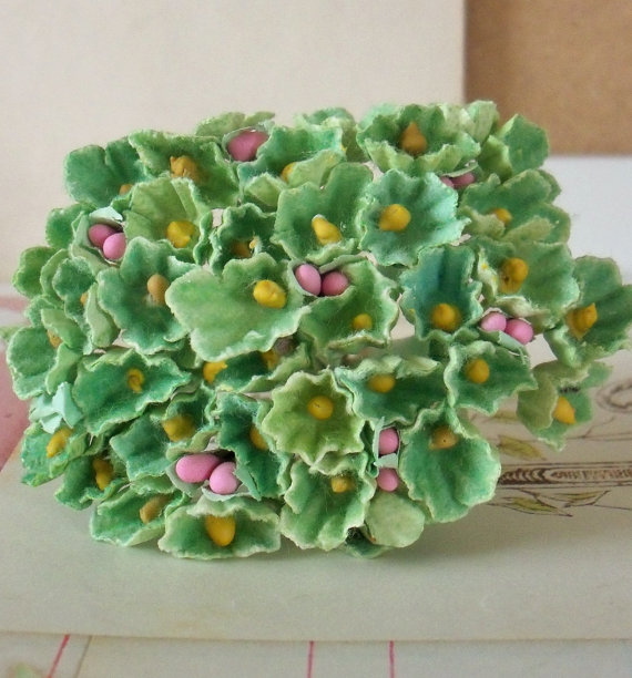 Mariage - Forget Me Nots / Vintage Millinery / Spring Green / One Small Bouquet